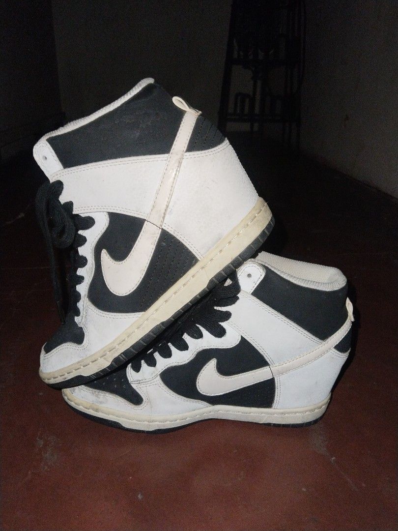 Nike Dunk Sky Hi Wedge (Category: Casual Shoes) located in Aloran. Submitted by axis_core (Listing ID 1466780562, Image 2). Description: -unli vouch -plus sf -drop offer/best offer.