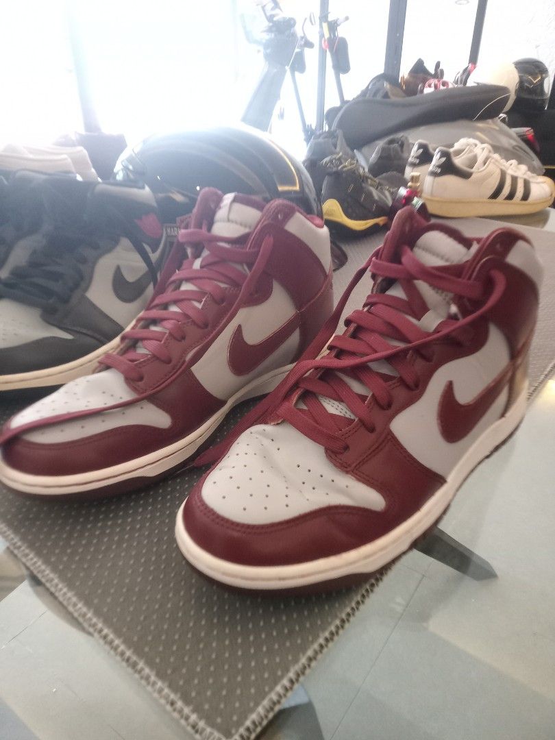 Nike Dunks High Retro " Dark Beetroot" (Category: Sneakers) located in Makati City. Submitted by pardsroman (Listing ID 1466791077, Image 1). Description: MOP via BPI or gcash payment first before delivery no return no exchange. shipping at buyers expense.