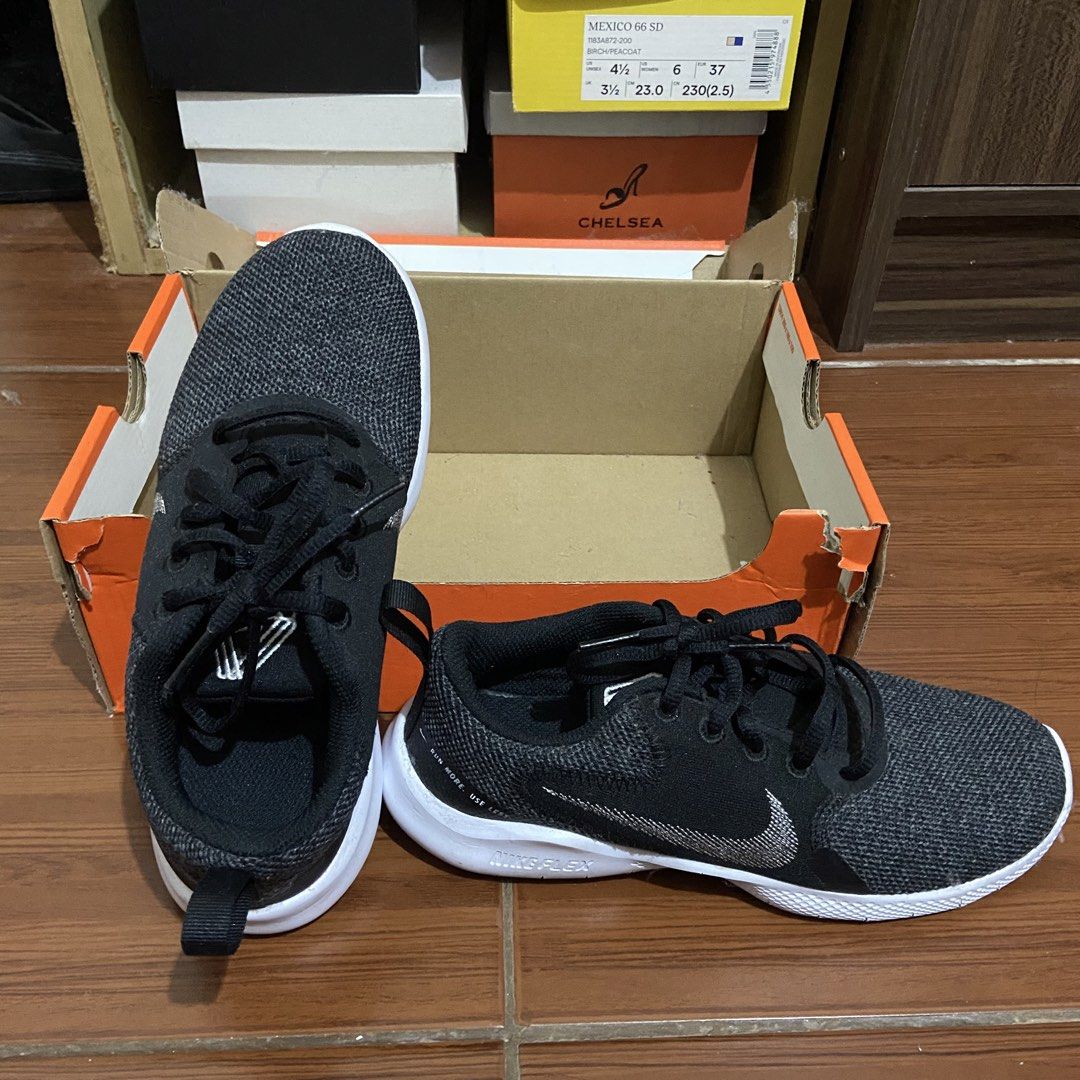 Authentic Nike Flex Experience Black Women Running Shoes (Category: Sneakers) located in Marikina City. Submitted by jeliie (Listing ID 1466909610, Image 1). Description: No issue Size US 5 With Shoe Box.