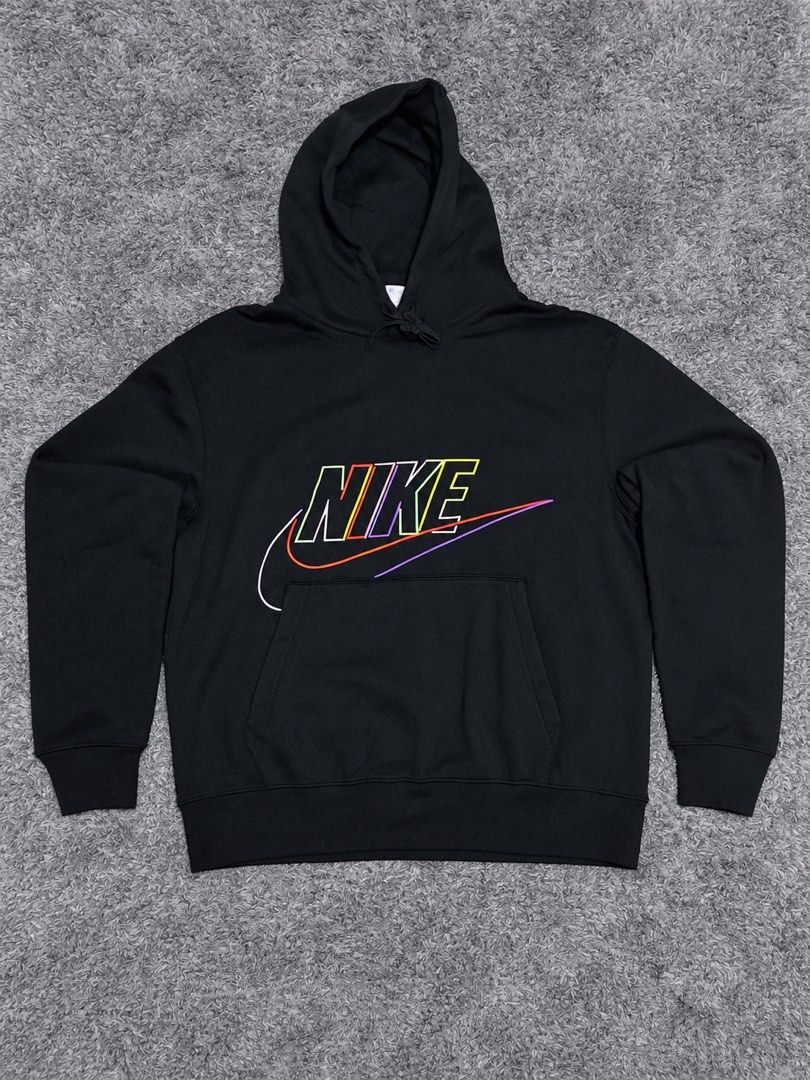 Nike jacket hoodie (Category: Coats, Jackets and Outerwear) located in Manila. Submitted by mystic.jassen (Listing ID 1466899068, Image 1). Description: .