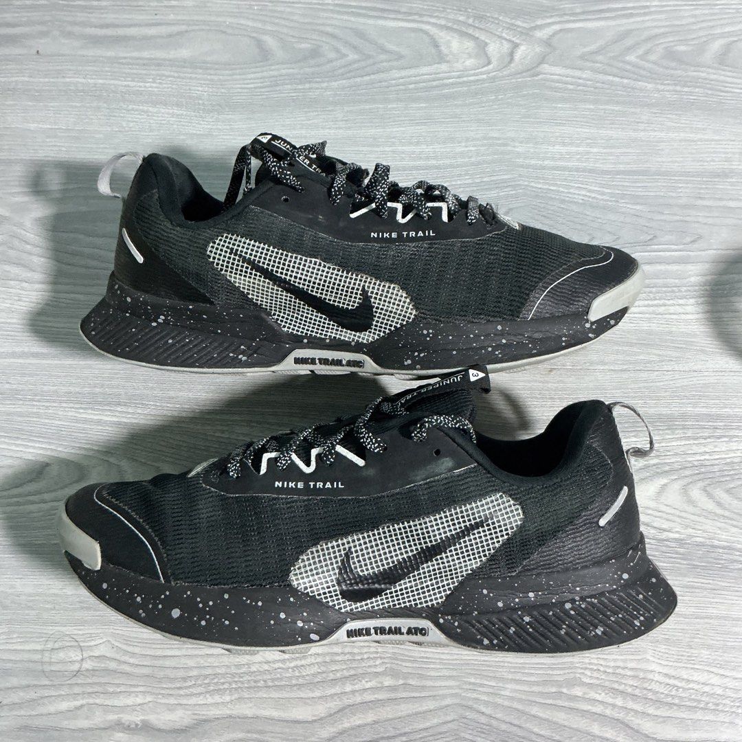 Nike Juniper Trail 3 (Category: Sneakers) located in Mati. Submitted by bagyobeanfindsph (Listing ID 1466803086, Image 1). Description: Nike Juniper Trail 3 - US 9.5 Black / White Colorway ✅ Good Condition - makapit pa pang trail / running / daily ✅ No major issue, ready to wear ✅ Pang porma + pang takbo sa ulan / bundok mine 2000.