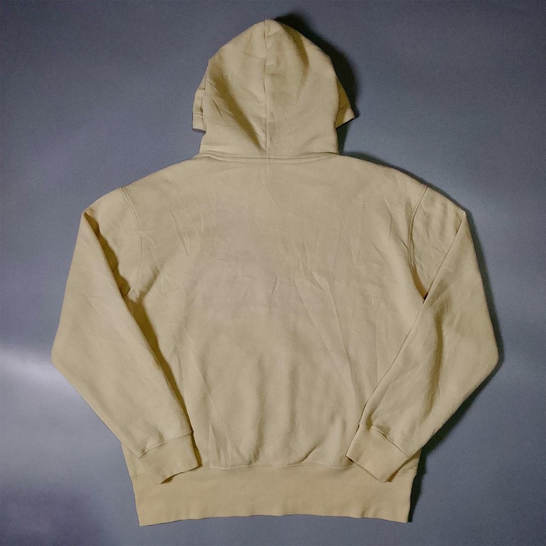Nike Mini Swoosh in Cream (Category: Coats, Jackets and Outerwear) located in Taguig. Submitted by 8kthrifter (Listing ID 1466970351, Image 2). Description: 🏷️Tag size: Medium ▪️Width: 23 ▪️Length: 24 ▪️Color rate: 10/10 ▪️No issue ▪️Excellent Condition.