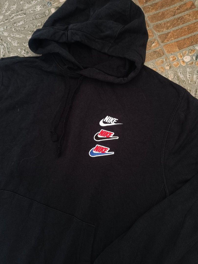 Nike Multi Swoosh Pullover w/ Backhit (Category: Hoodies) located in Bulacan. Submitted by moybilog (Listing ID 1466879152, Image 2). Description: .
