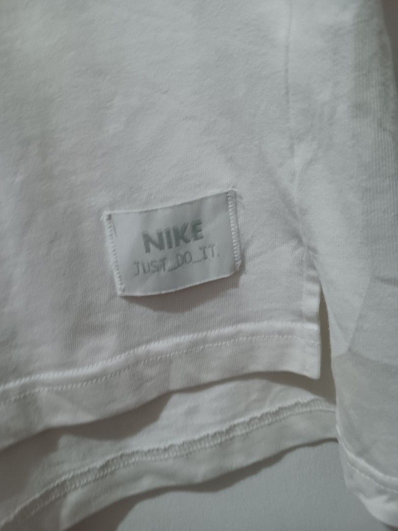 NIKE NSW CITY UTILITY (Category: Tshirts & Polo Shirts ) located in Dauis. Submitted by udenglegaspi (Listing ID 1466878827, Image 3). Description: .