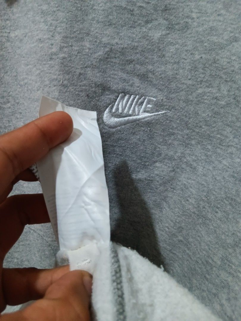 NIKE NSW CLUB (Category: Coats, Jackets and Outerwear) located in Dauis. Submitted by udenglegaspi (Listing ID 1466883061, Image 3). Description: .