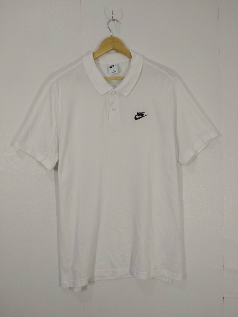 NIKE POLO SHIRT (Category: Tshirts & Polo Shirts ) located in Baguio. Submitted by fashionfinds1999 (Listing ID 1466777066, Image 1). Description: 30 X 23 LARGE EXCELLENT CONDITION + SHIPPING FEE.