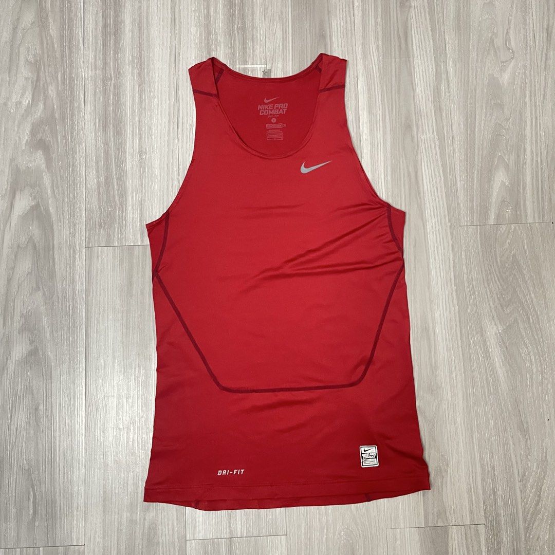 Nike Pro Tank Top (Category: Activewear) located in Cebu City. Submitted by looted.goods (Listing ID 1466916879, Image 1). Description: 16.5x28.