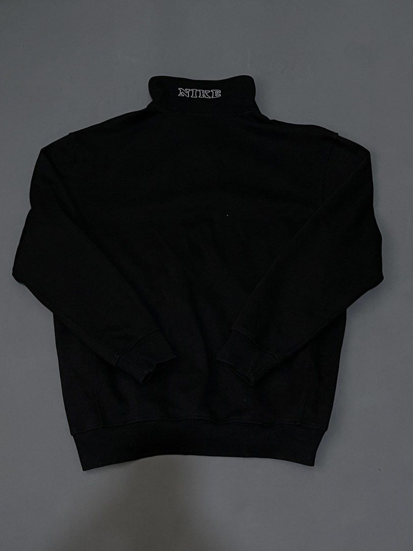 Nike Quarter Zip (Category: Coats, Jackets and Outerwear) located in Caloocan City. Submitted by az.lootz (Listing ID 1466876548, Image 2). Description: .