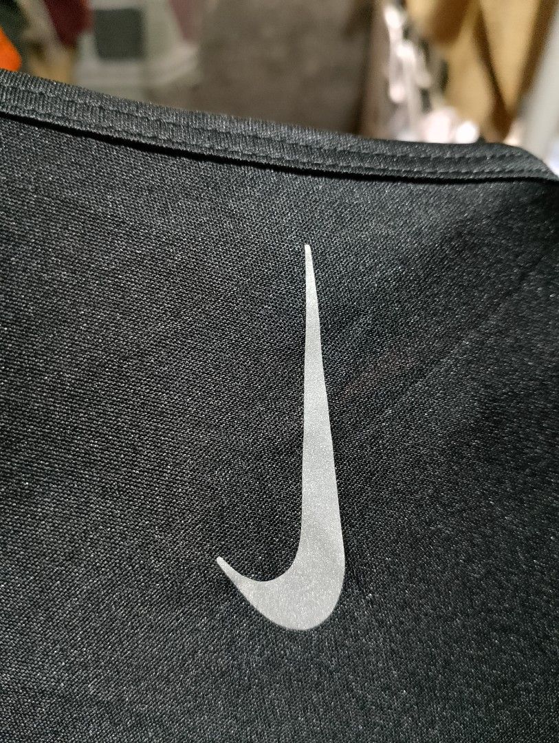 NIKE RUNNING TANKTOP (Category: Activewear) located in Sorsogon. Submitted by rudzthrift360 (Listing ID 1466858175, Image 3). Description: .