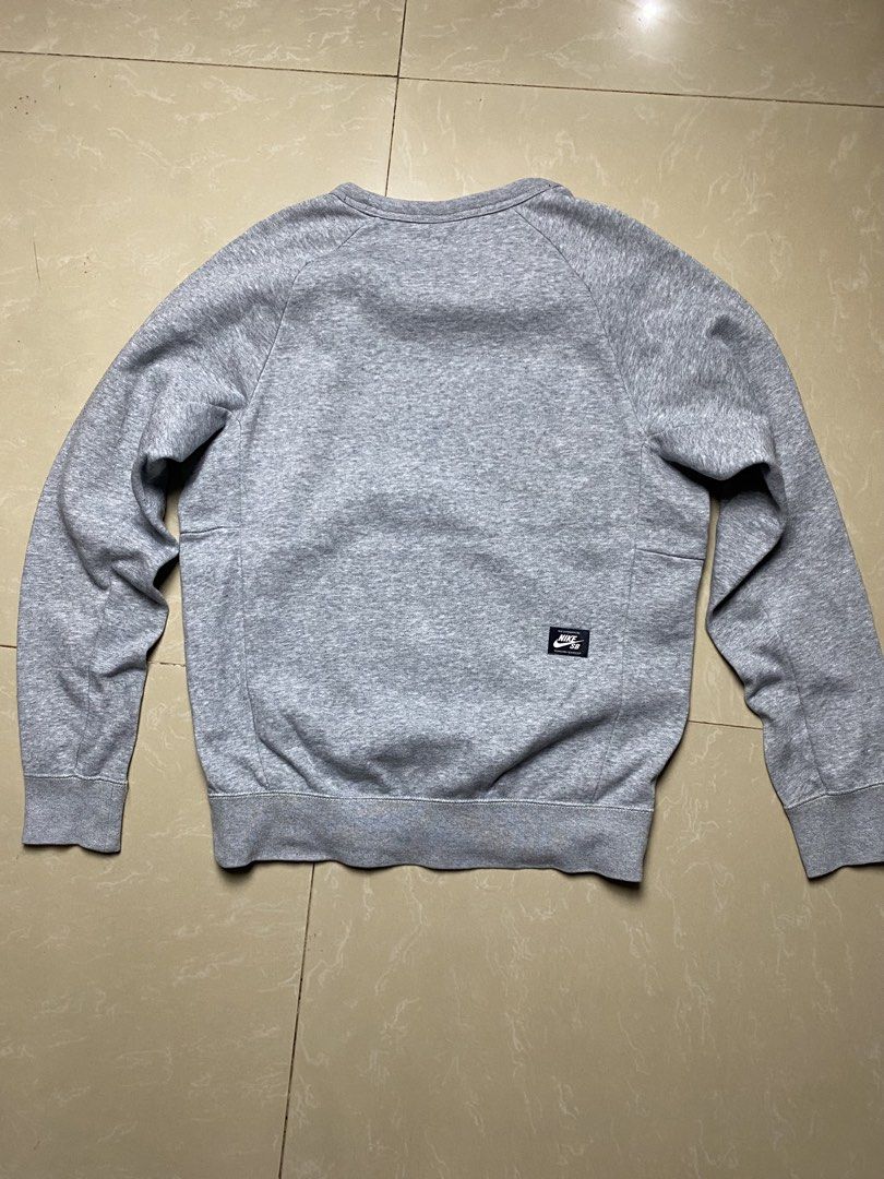NIKE SB (Category: Tshirts & Polo Shirts ) located in Davao. Submitted by maikes_finds (Listing ID 1466902676, Image 2). Description: SIZE MEDIUM FITTINGS 20x27 NO ISSUE.