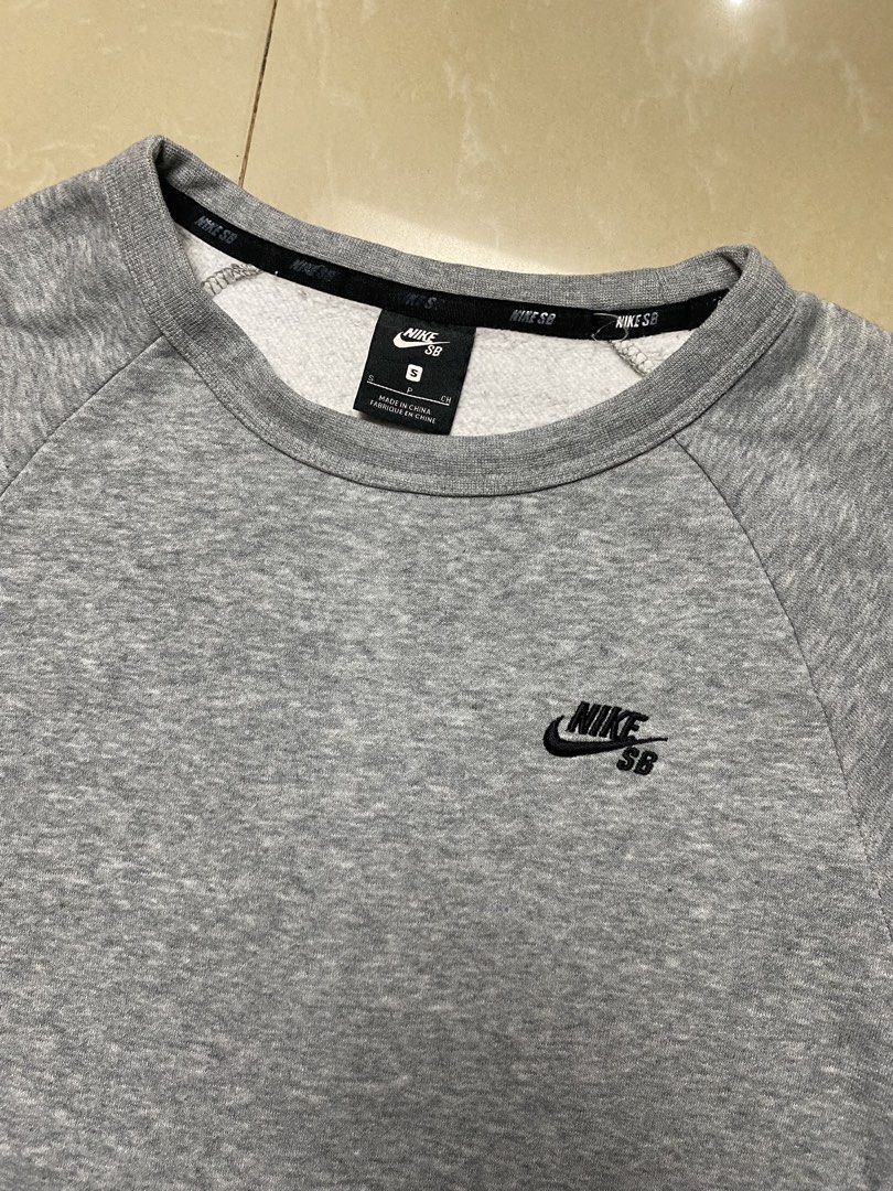 NIKE SB (Category: Tshirts & Polo Shirts ) located in Davao. Submitted by maikes_finds (Listing ID 1466902676, Image 3). Description: SIZE MEDIUM FITTINGS 20x27 NO ISSUE.