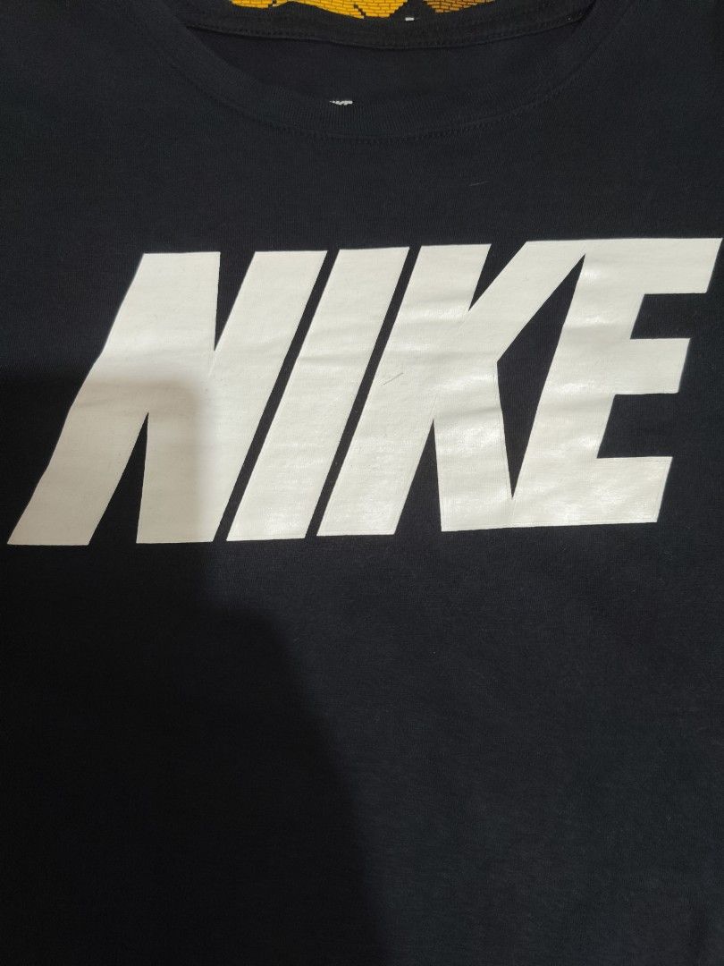 NIKE SHIRT MEDIUM BLACK (Category: Tshirts & Polo Shirts ) located in Pasig City. Submitted by althentic.ph (Listing ID 1466783843, Image 2). Description: 280 + J&T Shipping Fee Original NIKE Shirt for Men Black Size XL, fits to MEDIUM to SEMI LARGE only Actual Measurements: Width - 19.5" Length - 28" EXCELLENT Thrifted Condition 9+/10 ✔Tags are available upon request, can be sent thru PM ✔fix price ✔payment first policy thru gcash/bpi online/pal