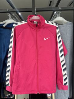 (Category: ) located in . Submitted by fykthrift.co (Listing ID 1466875256, Image 1). Description: .