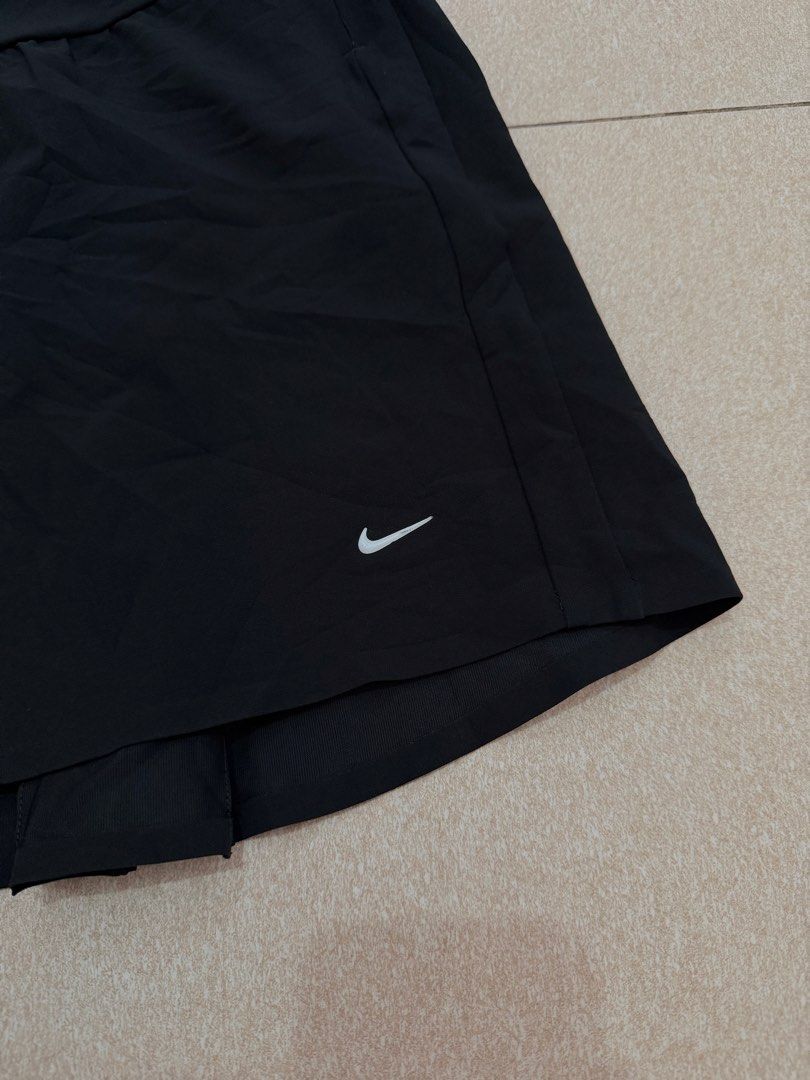NIKE SKIRT WOMENS (Category: Skirts) located in Manila. Submitted by triptothrift7 (Listing ID 1466915120, Image 3). Description: pm me for fast transaction! N*K3 SKIRT WOMENS for only 880 size 12 waistline 36 x 38 length 16 no issue excellent condition color rate 9/10 mode of payment gcash or bank transfer location Biñan laguna.