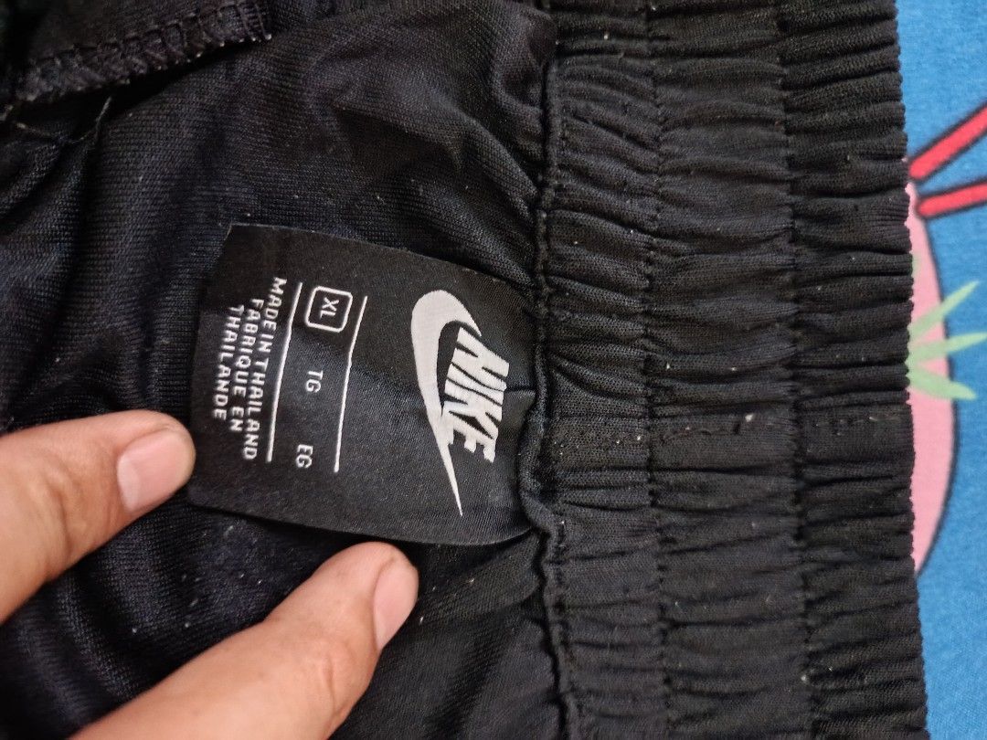 Nike sports patchwork (Category: Activewear) located in Manila. Submitted by liveeagle_21ab01 (Listing ID 1466778882, Image 2). Description: .