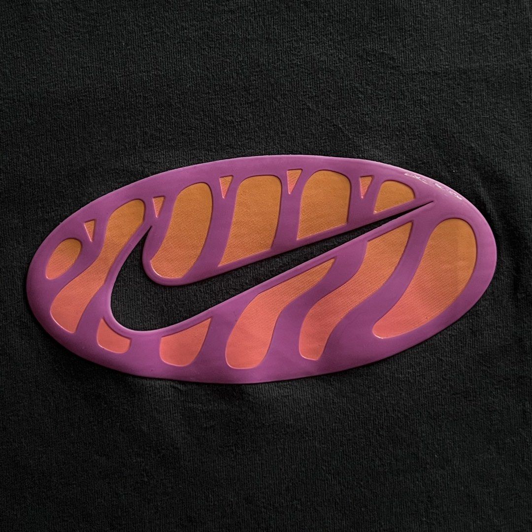 Nike Sportswear Max90 Graphic T-Shirt (Category: Formal Shirts) located in Kidapawan. Submitted by reborngarments_2k25 (Listing ID 1466875662, Image 2). Description: Condition: Good Color Rate: 9/10 Width x Length: 22x26 ( Boxy Fit) No Issue .