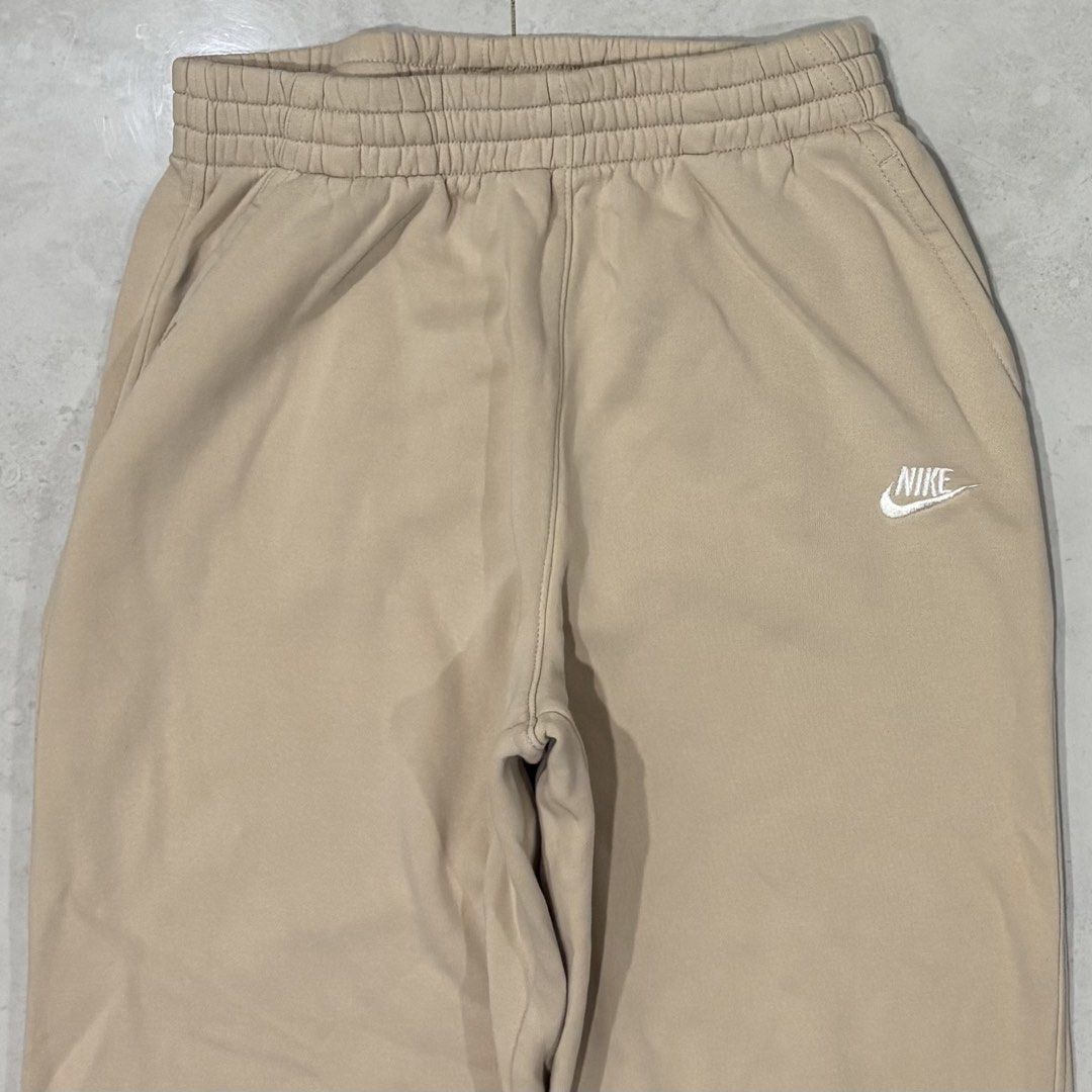 Nike sportswear pants (Category: Other Bottoms) located in Cebu City. Submitted by florianmiral (Listing ID 1466825121, Image 2). Description: Nike sportswear pants Excellent condition XL W 14 L 36.5.