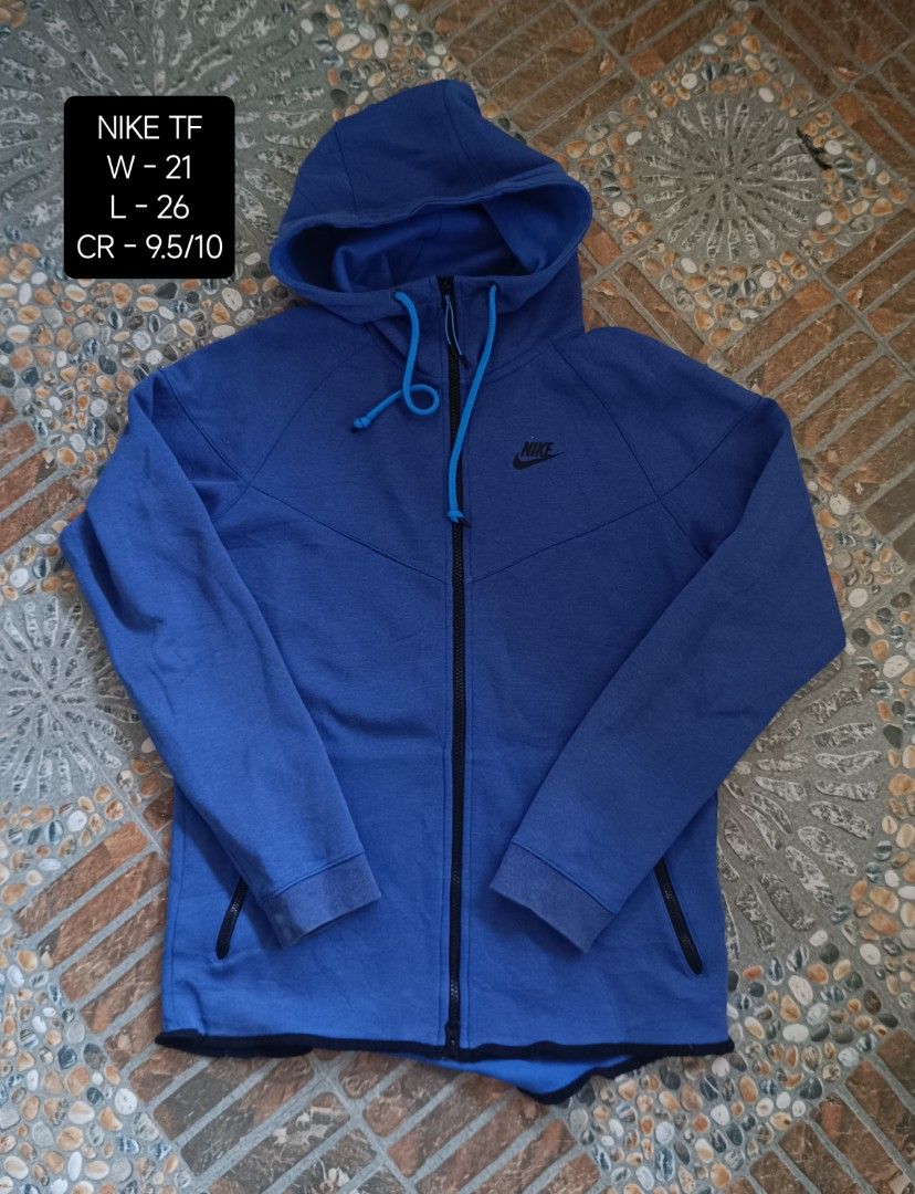 Nike Tech Fleece Hoodie (Category: Hoodies) located in Bulacan. Submitted by moybilog (Listing ID 1466880026, Image 1). Description: .