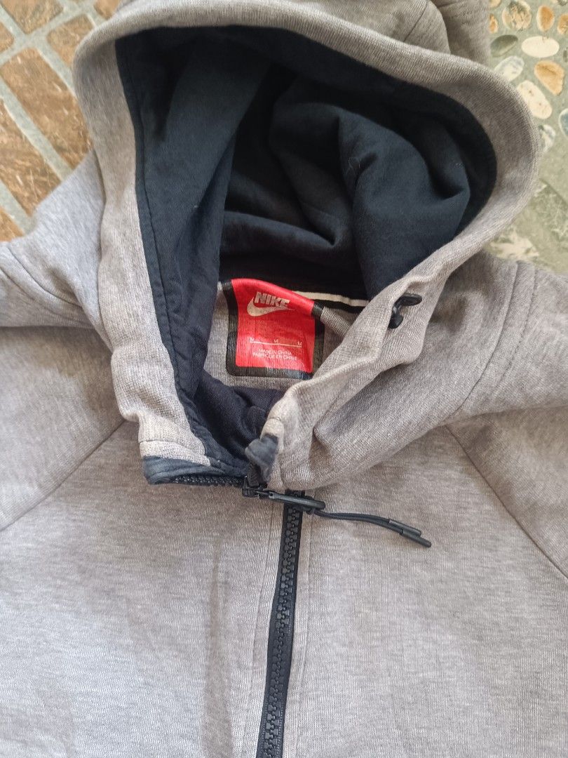 Nike Tech Fleece Hoodie (Category: Coats, Jackets and Outerwear) located in Bulacan. Submitted by moybilog (Listing ID 1466880128, Image 2). Description: .