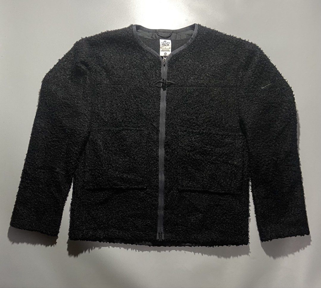 Nike Tech Pack Faux Fur Black Jacket Size S (Category: Coats, Jackets and Outerwear) located in Taguig. Submitted by lva.ph (Listing ID 1466860191, Image 1). Description: NIKE TECH PACK SIZE: SMALL W-21 L26 NO ISSUE 9/10 COLOR RATE - Brand: Nike Tech Pack - Style: Funch zip fleece jacket / faux fur - Color: Pitch Black - Size: Small (Regular fit) - Material: 100% Polyester - Features: Dual front pockets, toggle cord accent, tonal embroidered logo