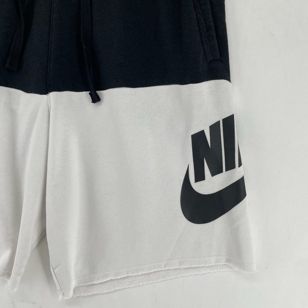 Nike Two-Tone Black & White Alumni Sweat Shorts (Category: Shorts) located in Manila. Submitted by buzz.garments (Listing ID 1466964239, Image 2). Description: Size: Medium on tag Dimensions(inches) -Waist/Width: 32”-38” (Strechable) -Hip: 20” -Front Rise: 13” -Thigh: 12” -Inseam: 8” -Outseam/Length : 19” -Leg Opening: 12” signs of usage - color may vary due to lighting. please manage your expectations-minimal and unseen flaws must be considered.