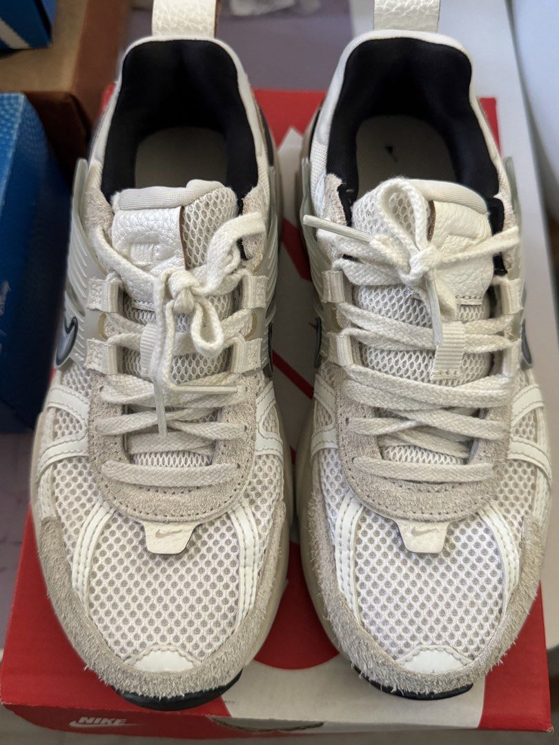 Nike V2K Run Summit White Chrome-White (Category: Sneakers) located in San Fernando. Submitted by lorielansangan (Listing ID 1466793914, Image 1). Description: - Brand: Nike - Model: V2K Run - Colorway: Summit White / Chrome-White - Size: US 5.5 - Condition: Excellent, comes with original box - Features: Breathable mesh upper, suede overlays, chunky cushioned sole, black inner lining, and heel pull tab 1st to pay basis MOP: Gcash/ bank transfer.
