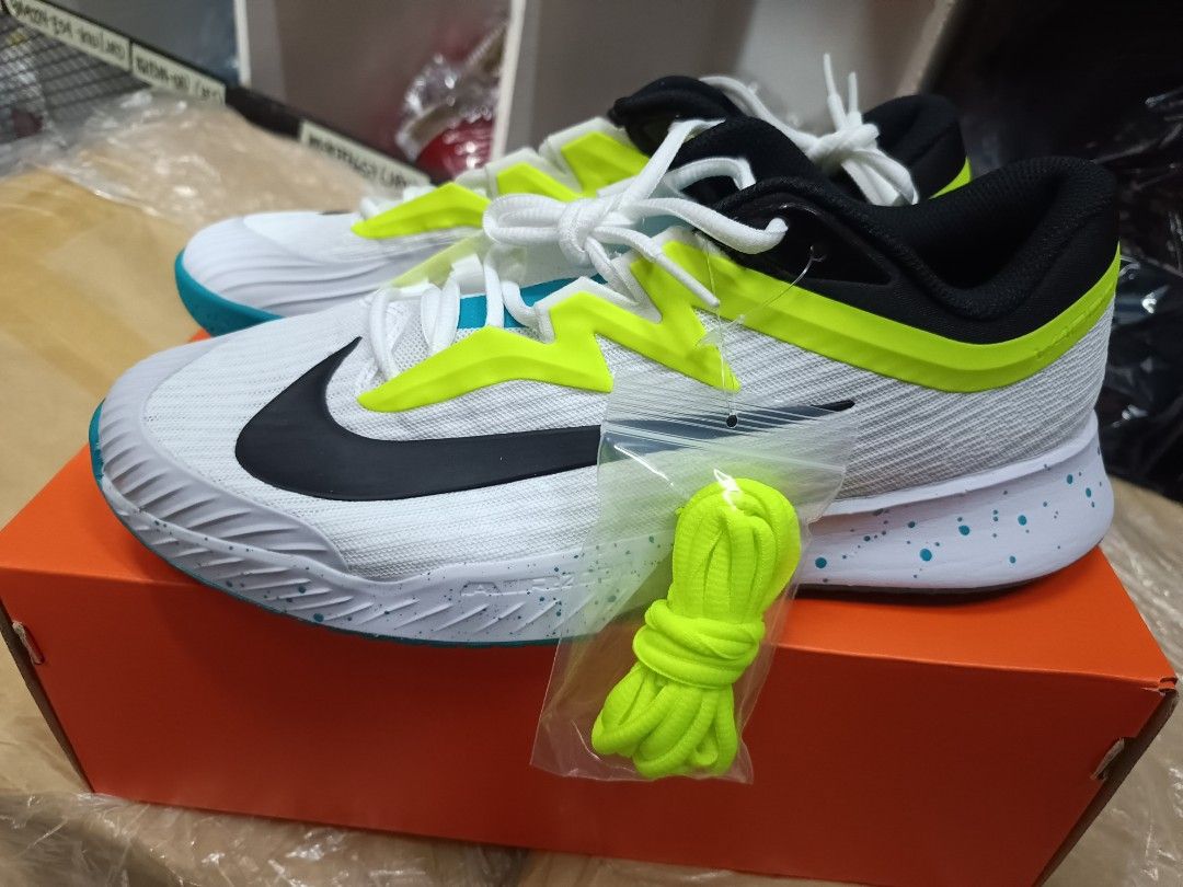 NIKE VAPOR PRO 3 WHITE VOLT (Category: Sneakers) located in Bacolod City. Submitted by jamesban09 (Listing ID 1466898639, Image 1). Description: AVAILABLE SIZE 8,9,10 US.