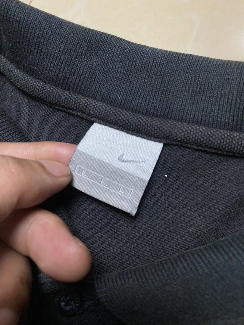 NIKE VINTAGE (Category: Tshirts & Polo Shirts ) located in Andop. Submitted by maikeygong (Listing ID 1466914105, Image 2). Description: SIZE LARGE 22x29 NO ISSUE COLOR RATE 8/10.