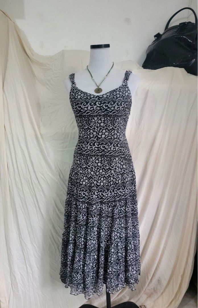 Nine West Printed Dress (Category: Dresses) located in Baguio. Submitted by crlljms_selection (Listing ID 1466925861, Image 3). Description: .