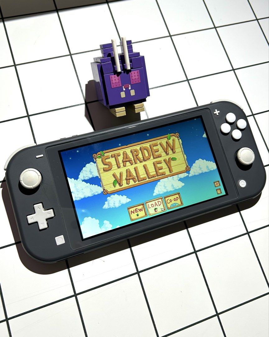 Nintendo Switch Lite Grey | jailbroken (Category: Nintendo) located in Manila. Submitted by quincy.67 (Listing ID 1466885109, Image 2). Description: Rush selling jailbroken Nintendo switch lite grey colorway!! Need funds for tuition, help a student out^^ No issues aside from slight scratch on right joycon but doesn’t affect gameplay whatsoever. All buttons working, no stick drift and touch screen no issue. With 128 gb sandisk card with games inst