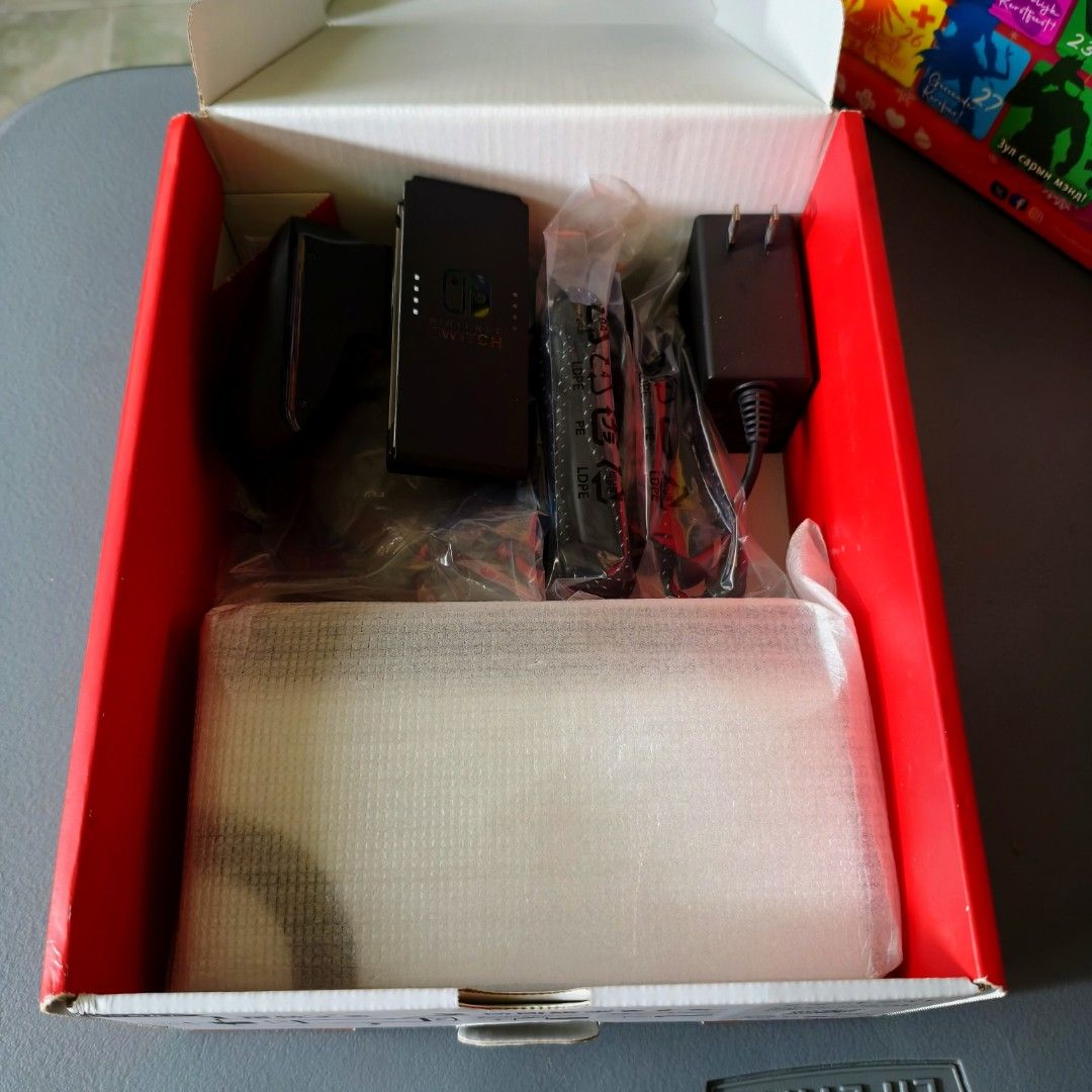 Nintendo Switch Oled (Category: Nintendo) located in Quezon City. Submitted by le1ouch (Listing ID 1466910344, Image 2). Description: Selling my personal used Nintendo Switch Oled! Bought last year from Glorietta Datablitz No scratches, No dents, doesn't have any kind of issues Check before payment for your peace of mind 😁 ✅ Personal used ✅ Complete accessories with box (Hdmi, Dock, Power Adaptor, Joycon straps, Joycon grips) ✅ Not Jailbreak uni