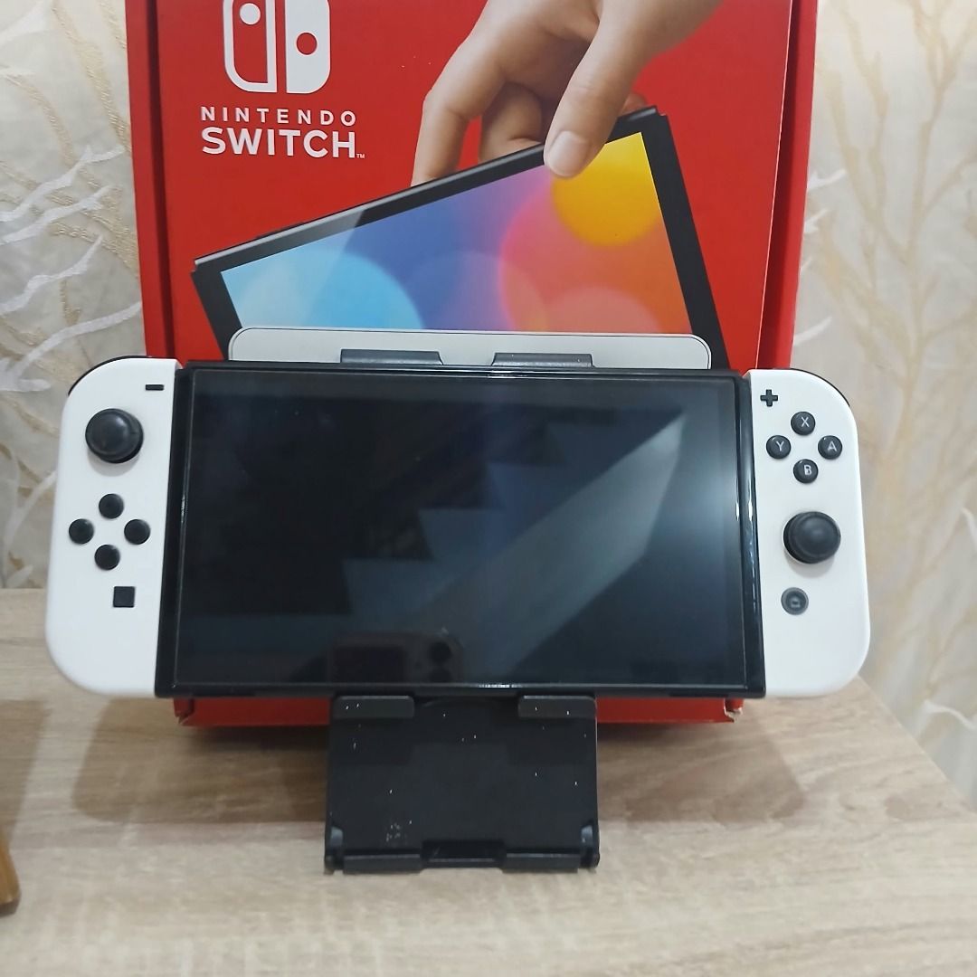 Nintendo Switch OLED Makinis pa!! (Category: Nintendo) located in Paranaque City. Submitted by thebiskwitcompany (Listing ID 1466790480, Image 3). Description: #194 Nintendo Switch Oled P10995 -Unit, Charger, Joycons, Joycon Strap, Joycon Grip, Dock, HMDI -No Issue (buttons, analog, eshop, micro sd card reader, wifi etc) -with tempered glass since day 1 -like new and super fresh pa! Shipping through Lalamove, Grab, JNT, LBC (COD/COP) Pickup @ 4th