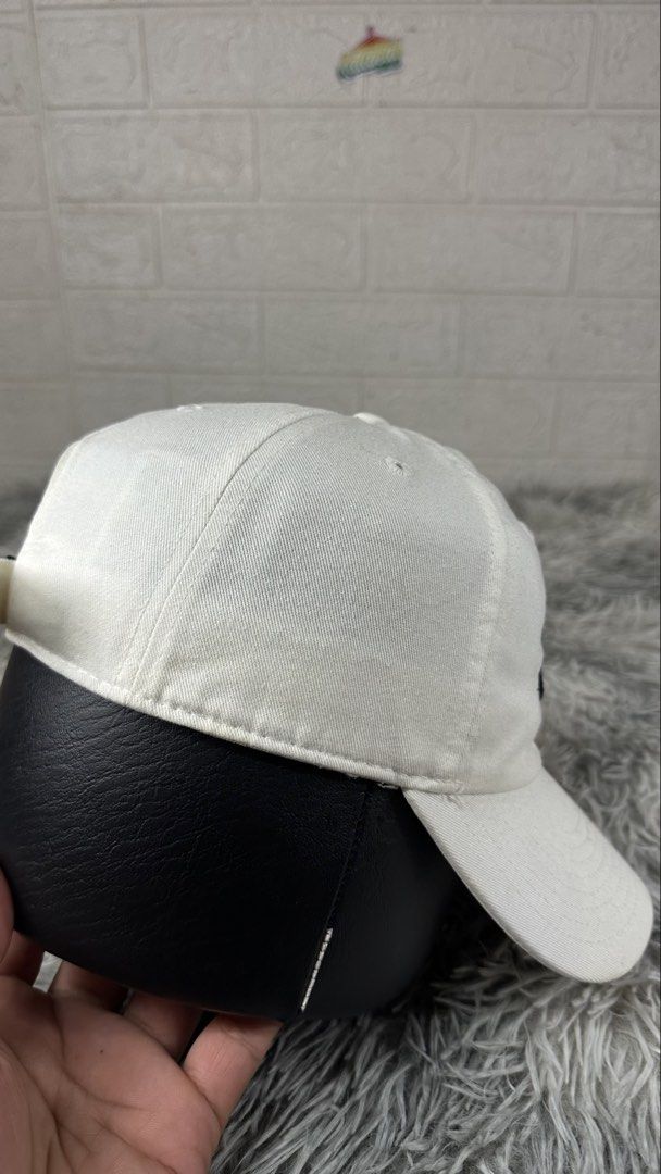 N*ke dadhat buckle strap (Category: Caps & Hats) located in Manila. Submitted by paulovenegaskalakal2020 (Listing ID 1466781075, Image 2). Description: For sale! Kalakal N*ke dadhat adjustable buckle strap Adult Minimal dirt & yellow stains Loose stitching Sign of usage Good Clean & reshape Ready to use MINE 550 +sf.
