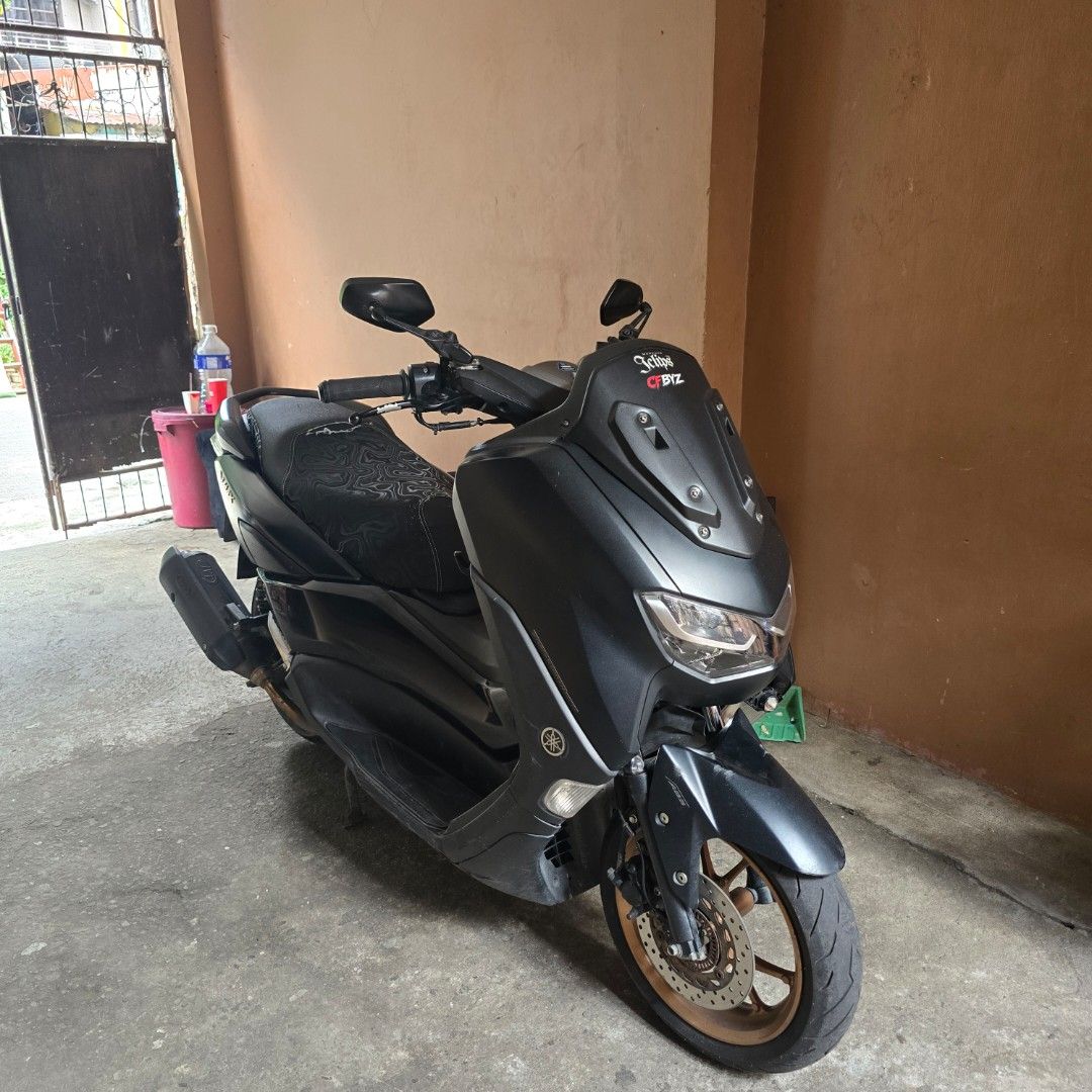 Nmax V2 2023 Keyless (Category: Motorbikes for Sale) located in Cainta. Submitted by leo_lery (Listing ID 1466826403, Image 1). Description: For sale Nmax V3 2023 model 28k ODO ALL Stock Minimal dents issue REHISTRADO hangang Sept Next year FIRST OWNER AKO MISMO Upgrades : JVT Pipe V3 JVT MDL Unit is very good condition Pm me.