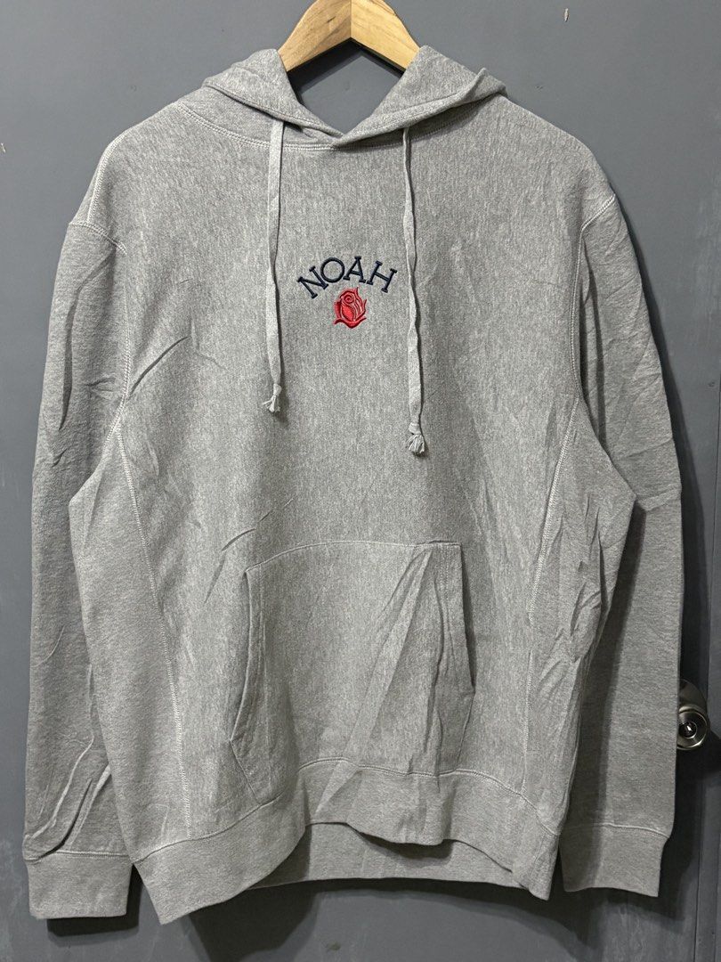 Noah Embroidered Logo Hoodie Jacket (Category: Coats, Jackets and Outerwear) located in Iloilo. Submitted by bygone.ph (Listing ID 1466810493, Image 1). Description: Heavy Cloth 24x28.