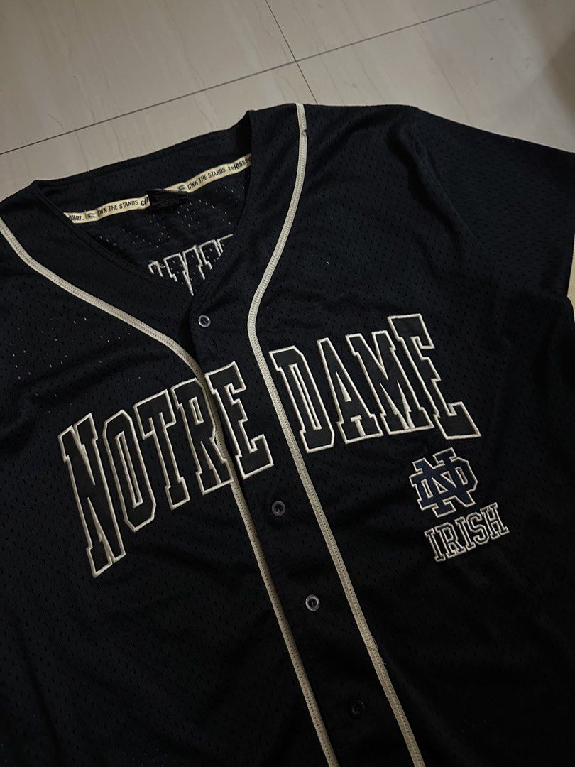 Notre Dame (Category: Activewear) located in Alitagtag. Submitted by bhthrift_30 (Listing ID 1466887470, Image 3). Description: Notre Dame Fighting Irish XL 1200+sf Excellent condition Dm📩.