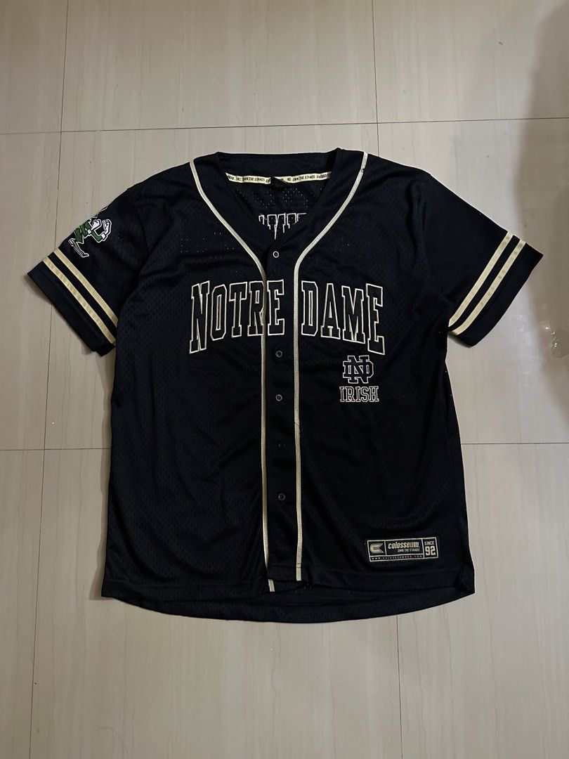 Notre Dame (Category: Activewear) located in Alitagtag. Submitted by bhthrift_30 (Listing ID 1466887470, Image 1). Description: Notre Dame Fighting Irish XL 1200+sf Excellent condition Dm📩.