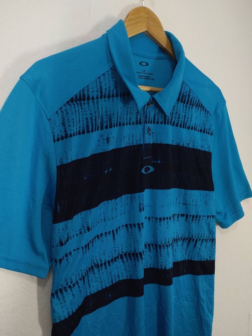 OAKLEY POLO SHIRT (Category: Tshirts & Polo Shirts ) located in Baguio. Submitted by fashionfinds1999 (Listing ID 1466776719, Image 3). Description: 29 X 23 LARGE EXCELLENT CONDITION + SHIPPING FEE.