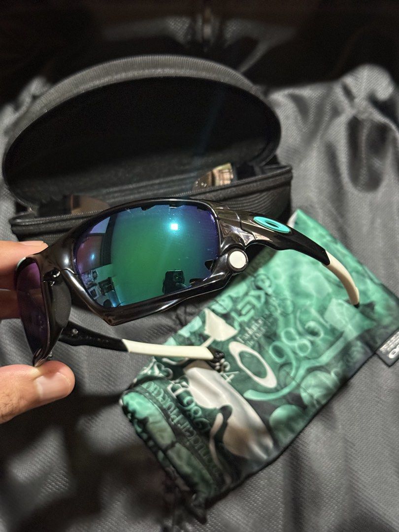 Oakley Racing Jacket 30th Anniv Special Edition (Category: Sunglasses & Eyewear) located in Camaligan. Submitted by janro1202 (Listing ID 1466837835, Image 1). Description: Oakley Racing Jacket 30th Anniv Special Edition 9/10 Condition Softvault and pouch included Aftermarket Polarized Lenses Installed Orig Lenses already peeled 10,999 Negotiable Location: Iriga City, Cam. Sur Shipping via LBC @ buyer’s expense.