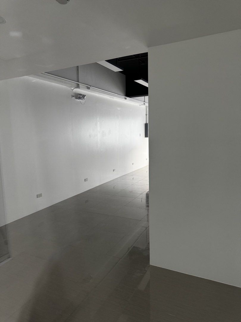 Office space 65.05 warm shell fit One Park Drive (Category: Commercial) located in Quezon City. Submitted by mmariel_09274239298 (Listing ID 1466885886, Image 2). Description: With AC/s Warm shell Brand new .