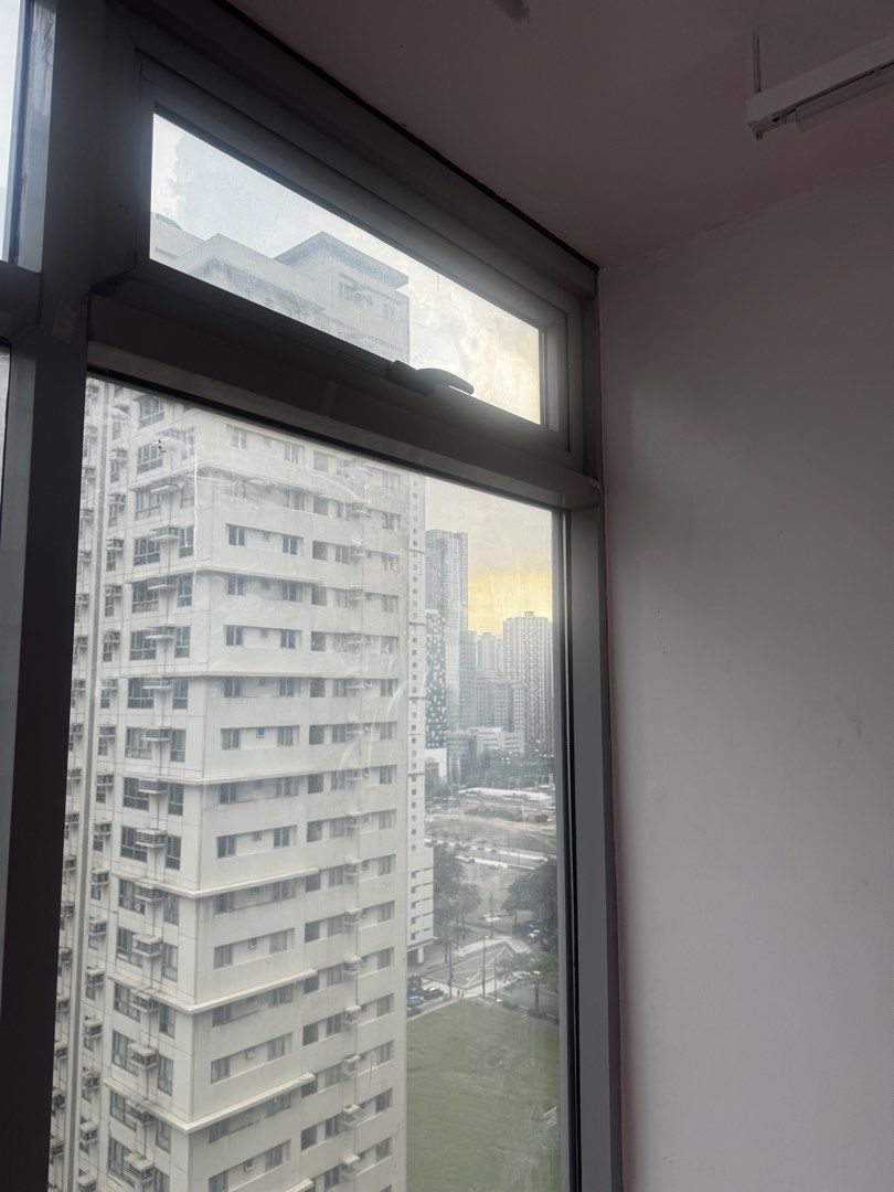 Office space 65.05 warm shell fit One Park Drive (Category: Commercial) located in Quezon City. Submitted by mmariel_09274239298 (Listing ID 1466885886, Image 3). Description: With AC/s Warm shell Brand new .
