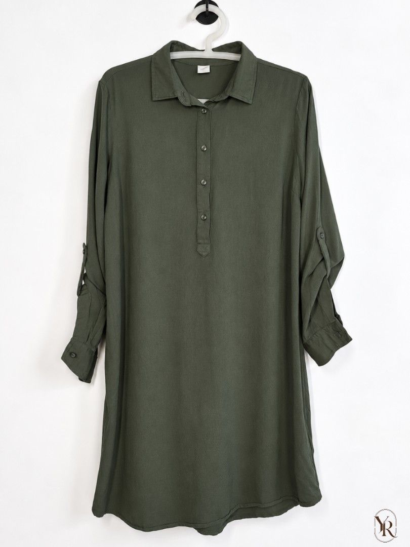 Old Navy (army green) Dress (Category: Dresses) located in San Ildefonso. Submitted by indaaay (Listing ID 1466855598, Image 1). Description: check out our fb page "Yesterday's Rack"‼️✨️ thru SPX only‼️70 luzon base rate.