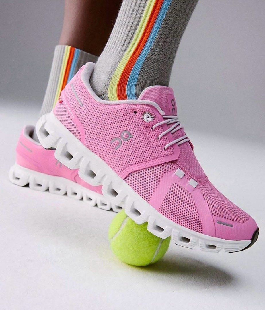On Cloud 6 ‘Raspberry White’ (Category: Sneakers) located in Manila. Submitted by collectorfinds (Listing ID 1466893248, Image 1). Description: “FLOAT LIGHT. MOVE BOLD..” 💗⚡ On Cloud 6 ‘Raspberry White’ Women’s US Size 7 ❌ Before ₱ 10,895 ✅ NOW ₱ 8,895 ONLY 📩 PM us to purchase 📍2nd Floor, 317 Fernando Poe Jr Ave . Quezon City. Right above Yamaha near LRT 1 - Roosevelt Station. 📈 Prices subject to change without notice.