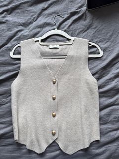 (Category: ) located in . Submitted by shopmybuyspls (Listing ID 1466823494, Image 1). Description: .