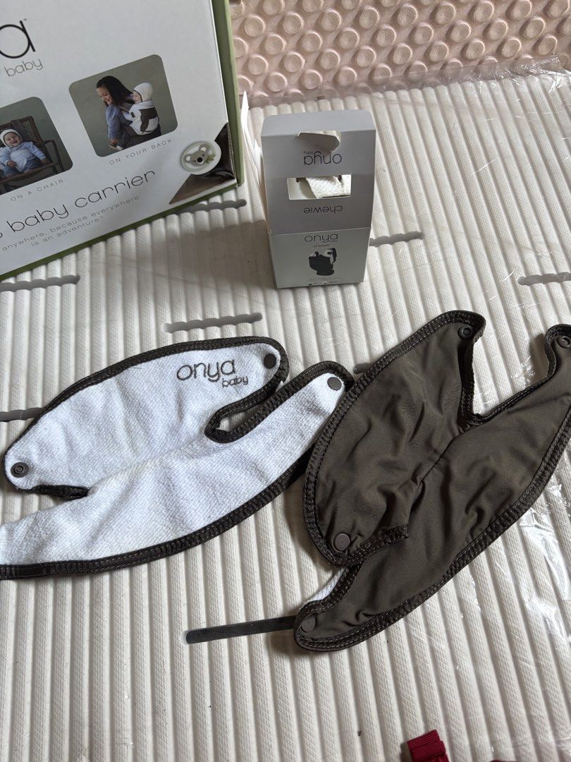 Onya Carrier (Category: Carriers & Slings) located in Calamba. Submitted by moochiebabystuff2 (Listing ID 1466794309, Image 3). Description: JAPAN SURPLUS CALAMBA LAGUNA LOCATION PICK UP / LALAMOVE PIN ADD: MOOCHIE BABY STUFF JAPAN SURPLUS FARCONVILLE CALAMBA GOOD CONDITION 1500 pesos Thankyou ♥️.