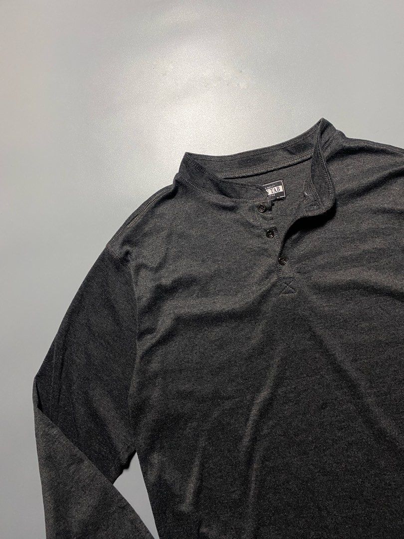 Open Tab Henley Longsleeve (Category: Tshirts & Polo Shirts ) located in Pasay City. Submitted by thrift.wards (Listing ID 1466923419, Image 2). Description: color charcoal grey size large width: 21 length: 28 no issue.