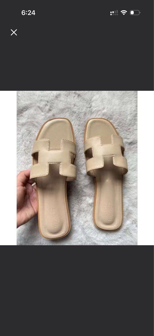 Oran Classic (Category: Slippers and slides) located in Manila. Submitted by abbie0309296694 (Listing ID 1466805978, Image 1). Description: .