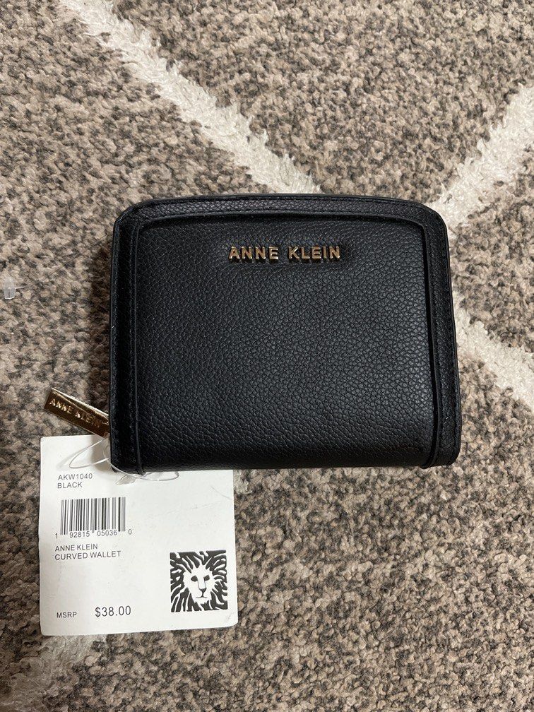 Original from U.S (Category: Wallets & Card holders) located in Manila. Submitted by ty_imported_goods (Listing ID 1466804165, Image 1). Description: ❗️on sale❗️ Original from U.S.