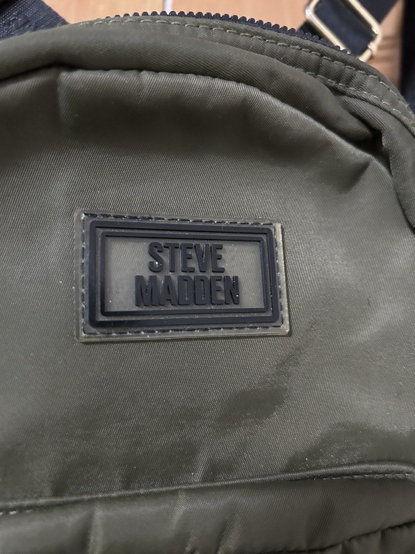 Original Steve Madden (Category: Backpacks) located in Pasig City. Submitted by rmsoler (Listing ID 1466803203, Image 2). Description: Original Steve Madden Mini Back Pack Used Liked New Price: 1,200 Location: Sta. Lucia Pasig Mode of Payment: GCash/BPI/GoTyme/COD Delivery via Lalamove/Grab.