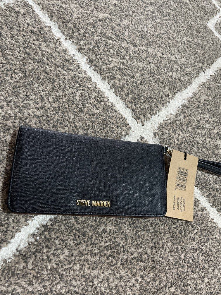 Original steve madden from U.S (Category: Wallets & Card holders) located in Manila. Submitted by ty_imported_goods (Listing ID 1466802763, Image 1). Description: ❗️on sale❗️ From U.S.A Srp:$42.